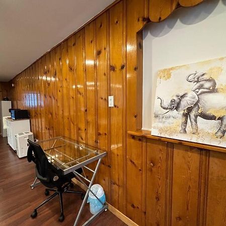 Cozy Spacious Work Friendly Lotus With Garden View High Speed Free Wi Fi And Parking Adjacent To Downtown Montreal Exterior foto
