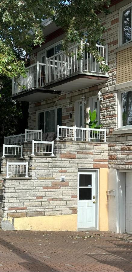 Cozy Spacious Work Friendly Lotus With Garden View High Speed Free Wi Fi And Parking Adjacent To Downtown Montreal Exterior foto